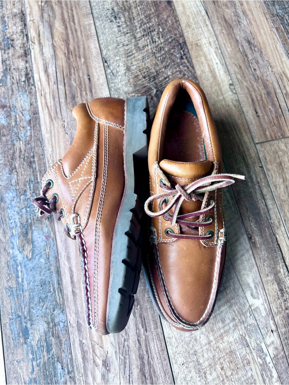 Rockport M3042 Vintage Leather Boat Shoes Men's 7 M / Fits Women's 8.5